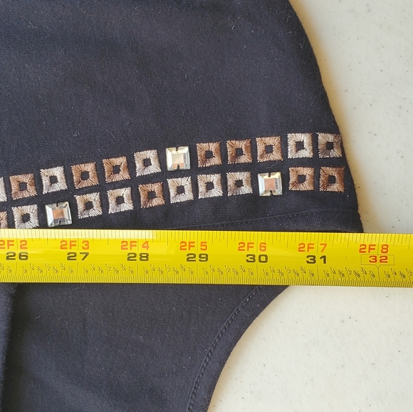 Catherines short sleeve black top square neckline gold embroidery, beads cotton - Picture 5 of 7